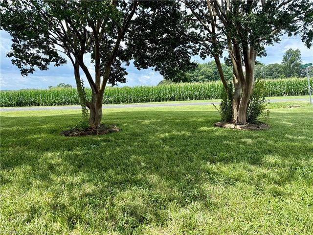455 Cave Road, Dobson, NC 27017