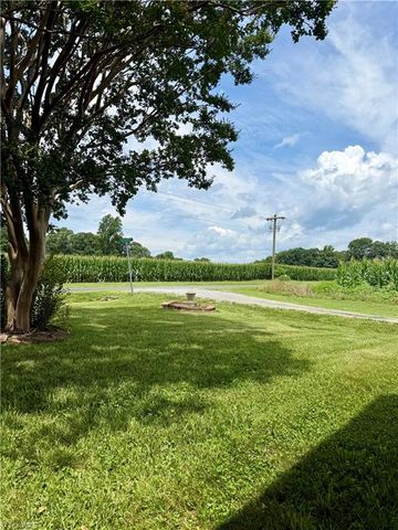 455 Cave Road, Dobson, NC 27017