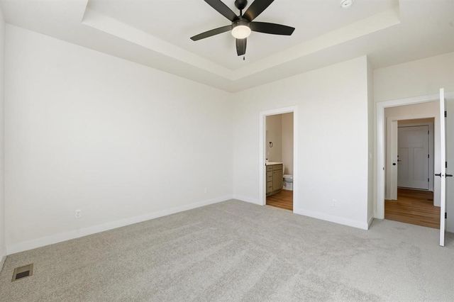 1165 Prairie Village Court, Waukee, IA 50263