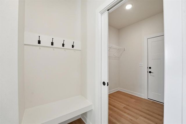 1165 Prairie Village Court, Waukee, IA 50263