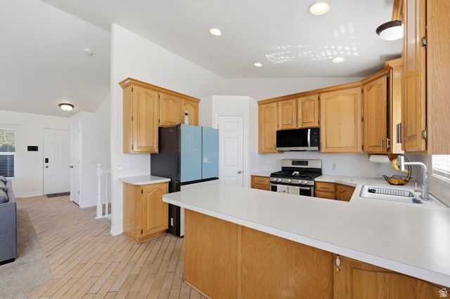 14053 S LOWE PEAK DR, Riverton, UT 84096