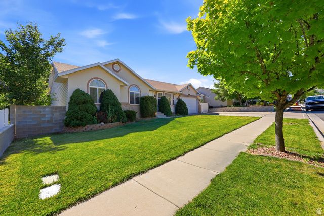 14053 S LOWE PEAK DR, Riverton, UT 84096