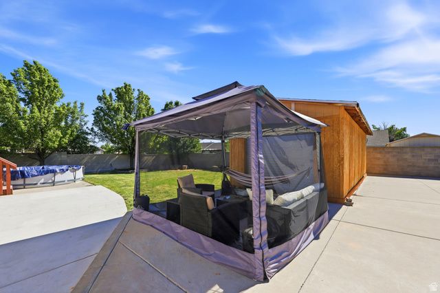 14053 S LOWE PEAK DR, Riverton, UT 84096