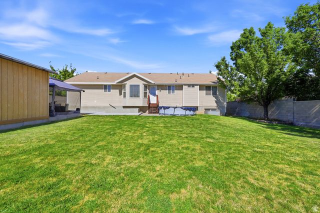 14053 S LOWE PEAK DR, Riverton, UT 84096