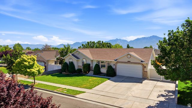 14053 S LOWE PEAK DR, Riverton, UT 84096