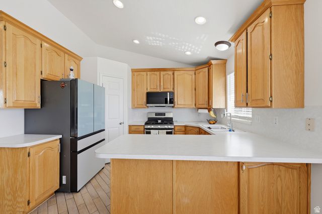 14053 S LOWE PEAK DR, Riverton, UT 84096
