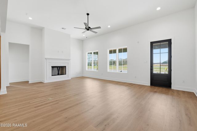 111 Stapleton Drive, Carencro, LA 70520