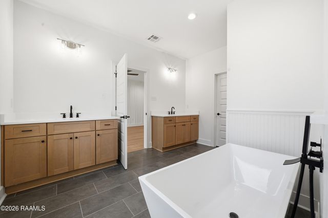 111 Stapleton Drive, Carencro, LA 70520