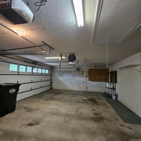 127 Cifuentes Way, Hot Springs Village, AR 71909