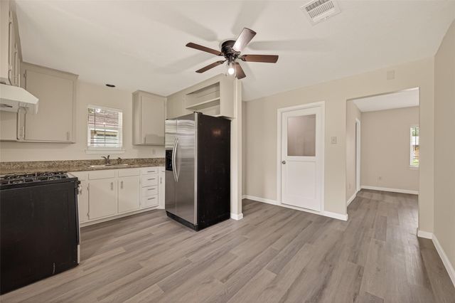 14022 Rosecrest Drive, Houston, TX 77045