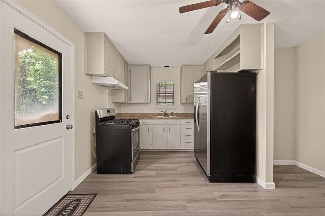 14022 Rosecrest Drive, Houston, TX 77045