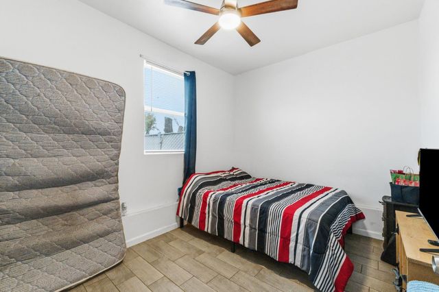 208 S Hughes Avenue, Fresno, CA 93706