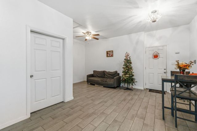 208 S Hughes Avenue, Fresno, CA 93706