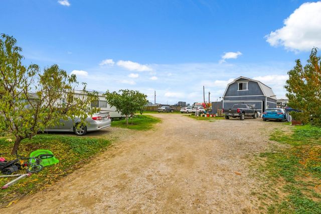 208 S Hughes Avenue, Fresno, CA 93706