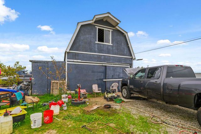 208 S Hughes Avenue, Fresno, CA 93706