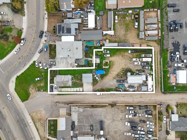 208 S Hughes Avenue, Fresno, CA 93706