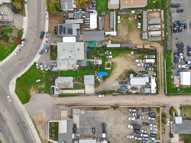 208 S Hughes Avenue, Fresno, CA 93706