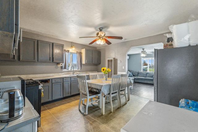 208 S Hughes Avenue, Fresno, CA 93706