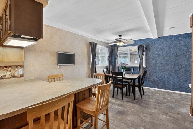 2138 E Whittemore Avenue, Burton, MI 48529