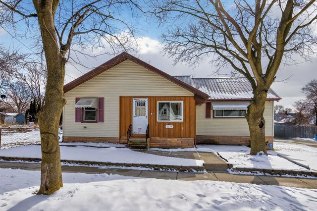 2138 E Whittemore Avenue, Burton, MI 48529