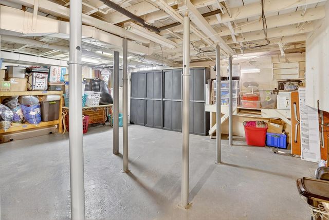 2138 E Whittemore Avenue, Burton, MI 48529