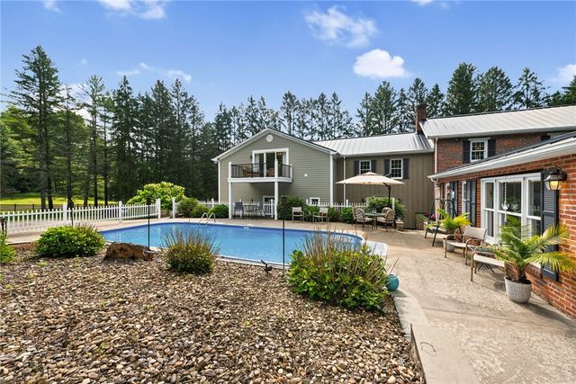 513 Austraw Rd, Ligonier Twp, PA 15658