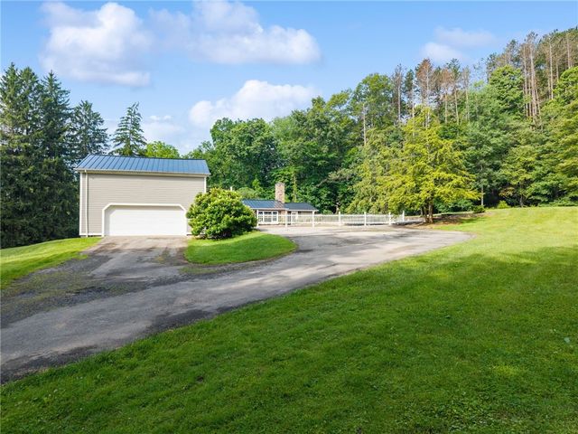 513 Austraw Rd, Ligonier Twp, PA 15658
