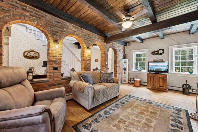 513 Austraw Rd, Ligonier Twp, PA 15658