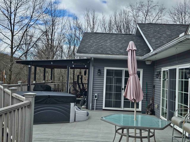 5 Ted Road, Milton, VT 05468