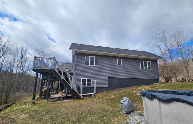 5 Ted Road, Milton, VT 05468