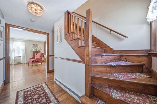 6 Lenway Rd, Newbury, MA 01922