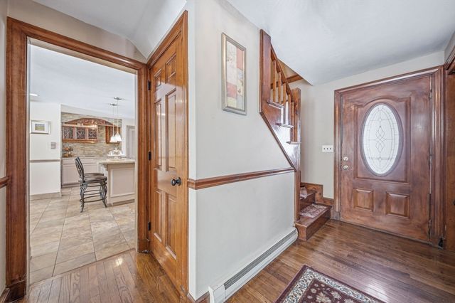 6 Lenway Rd, Newbury, MA 01922