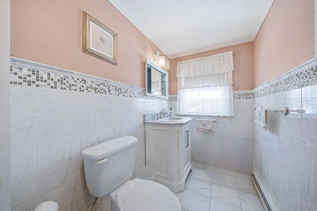 6 Lenway Rd, Newbury, MA 01922