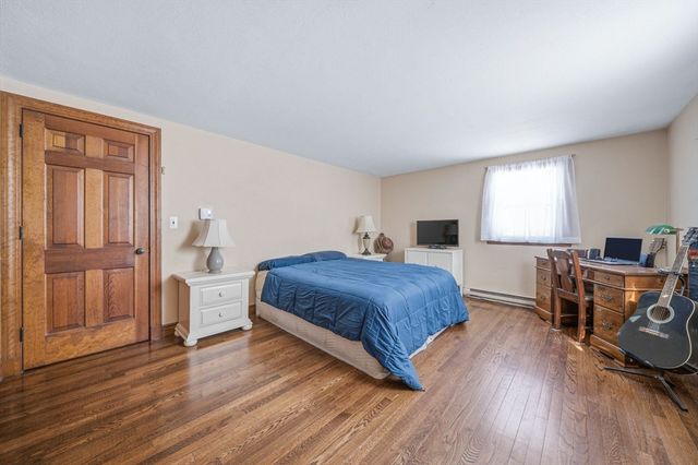 6 Lenway Rd, Newbury, MA 01922