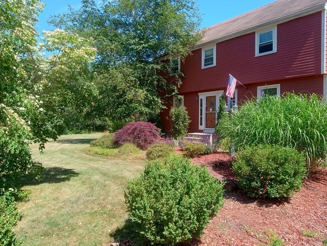 6 Lenway Rd, Newbury, MA 01922