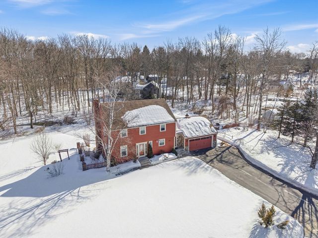 6 Lenway Rd, Newbury, MA 01922
