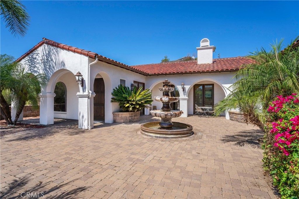 925 Valley, Vista, CA 92084 — exterior