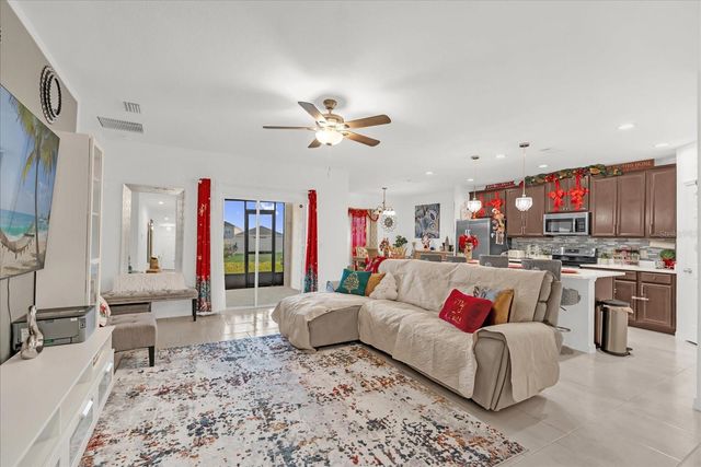 4625 BERNARD BOULEVARD, Haines City, FL 33844