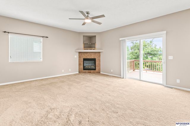 19156 Drexel Circle, Omaha, NE 68135