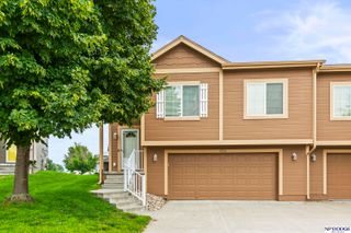 19156 Drexel Circle, Omaha, NE 68135