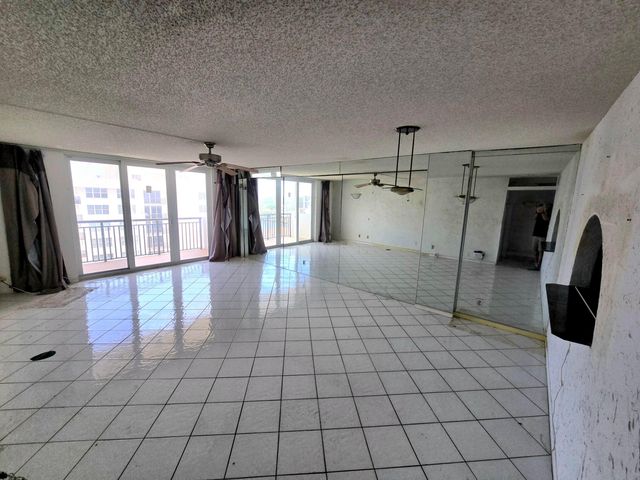 1147 Hillsboro Mile Hillsboro Mile 1005, Hillsboro Beach, FL 33062