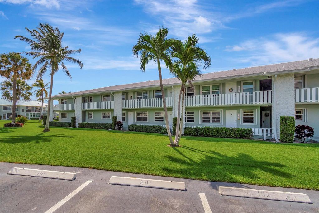 5540 N Ocean Boulevard 204, Ocean Ridge, FL 33435