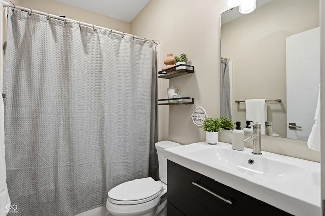 1904 Carrollton Avenue, Indianapolis, IN 46202