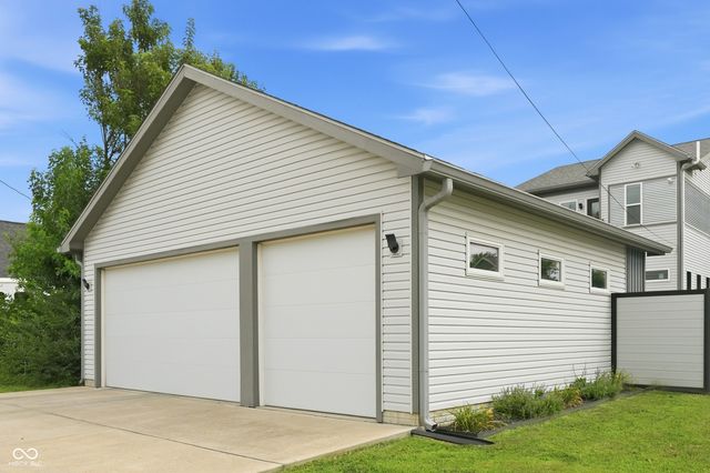 1904 Carrollton Avenue, Indianapolis, IN 46202