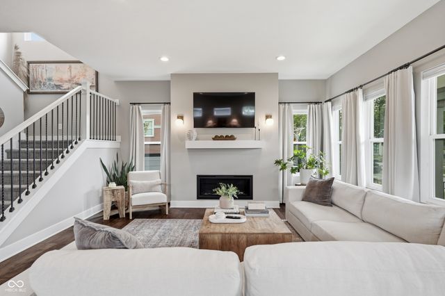 1904 Carrollton Avenue, Indianapolis, IN 46202