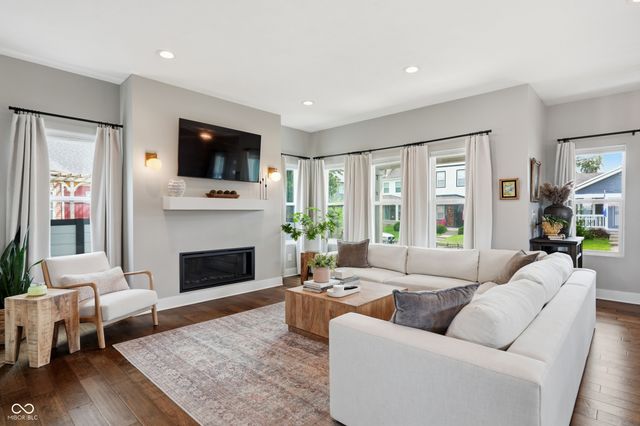 1904 Carrollton Avenue, Indianapolis, IN 46202