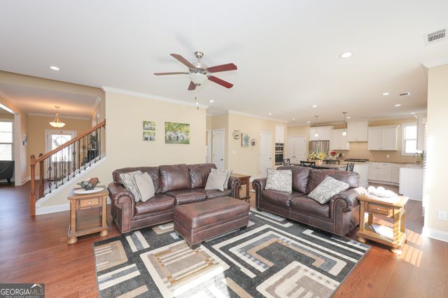 414 Lakeview Way, Lagrange, GA 30241