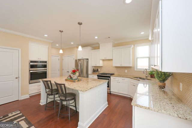 414 Lakeview Way, Lagrange, GA 30241