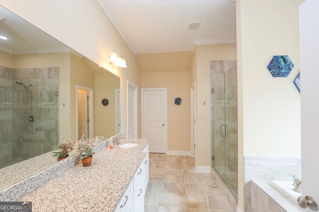 414 Lakeview Way, Lagrange, GA 30241