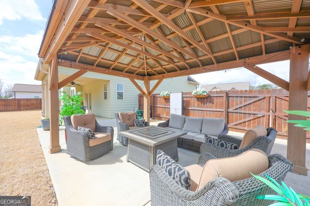 414 Lakeview Way, Lagrange, GA 30241